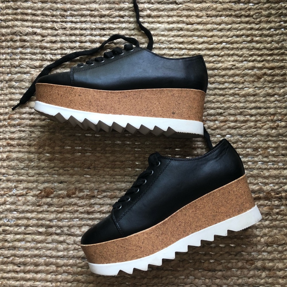 Platform sneakers